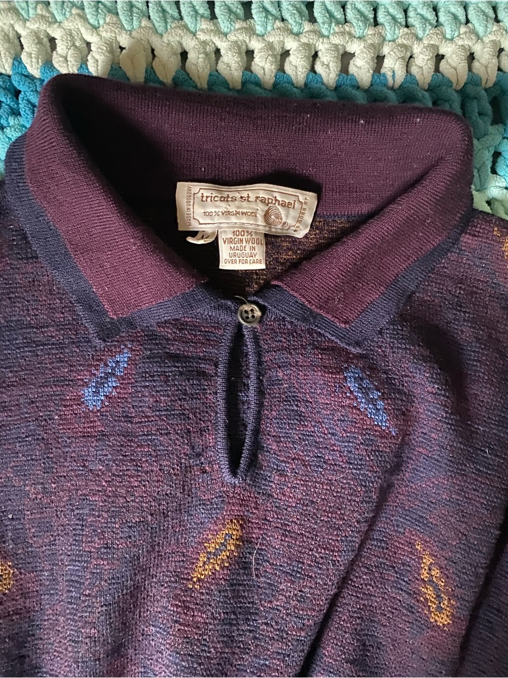 100% Wool Two-Tone Knit Sweater w/ Double Collar & Button Sleeves - Picture 5 of 10
